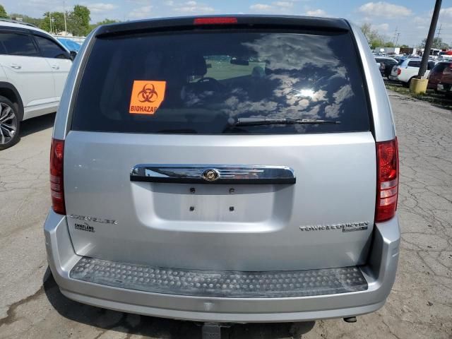 2010 Chrysler Town & Country LX