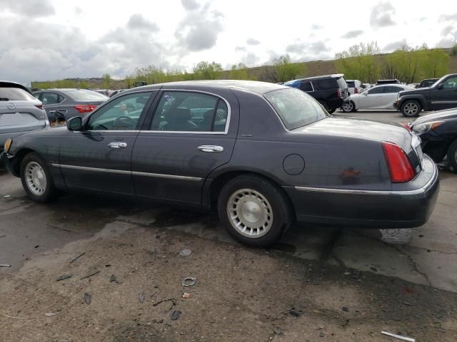 2001 Lincoln Town Car Executive