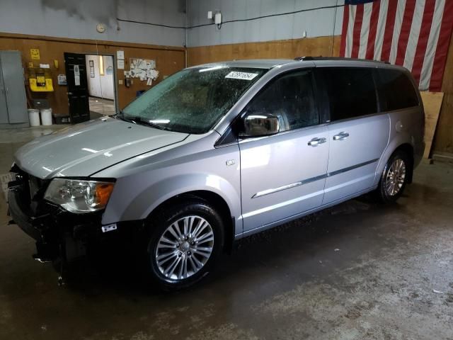 2014 Chrysler Town & Country Touring L