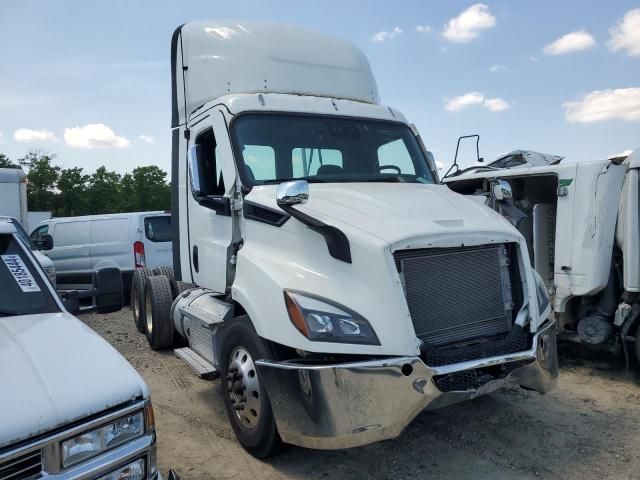 2021 Freightliner Cascadia 116