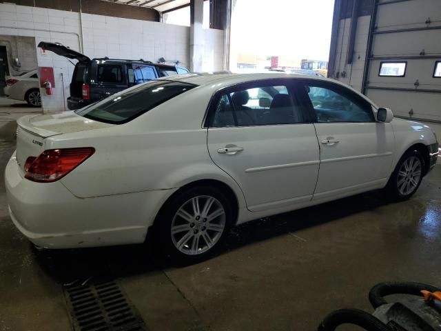 2005 Toyota Avalon XL