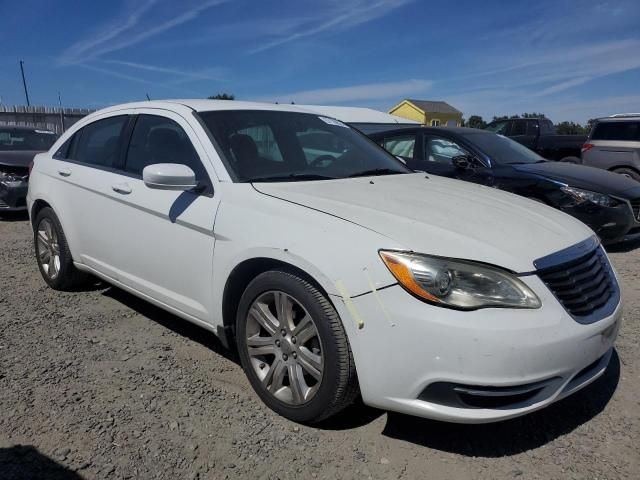 2013 Chrysler 200 LX