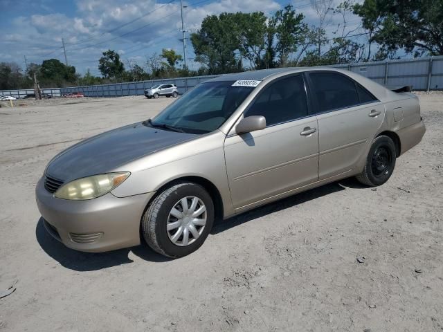 2005 Toyota Camry LE