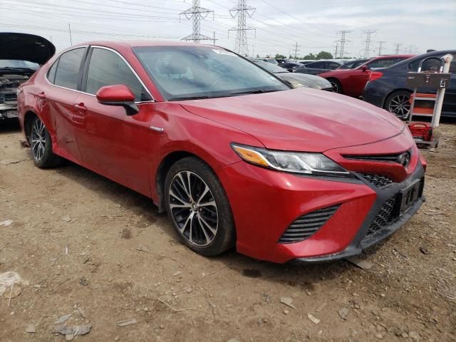 2020 Toyota Camry SE