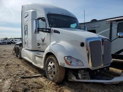 Salvage cars for sale from Copart Columbia, MO: 2022 Kenworth Construction T680