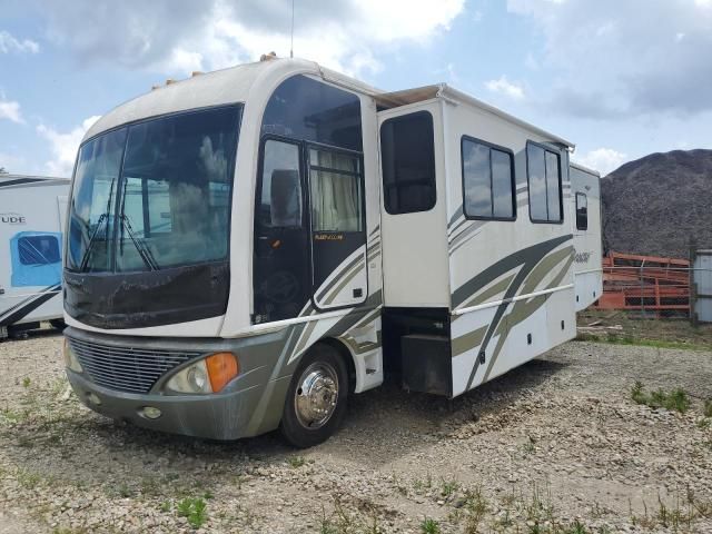 2004 Pace American 2004 Workhorse Custom Chassis Motorhome Chassis W2