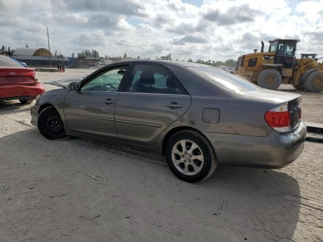 2005 Toyota Camry LE