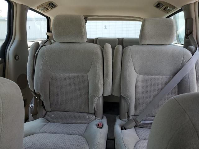 2008 Toyota Sienna CE