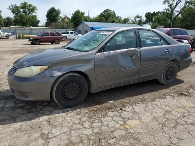 2005 Toyota Camry LE