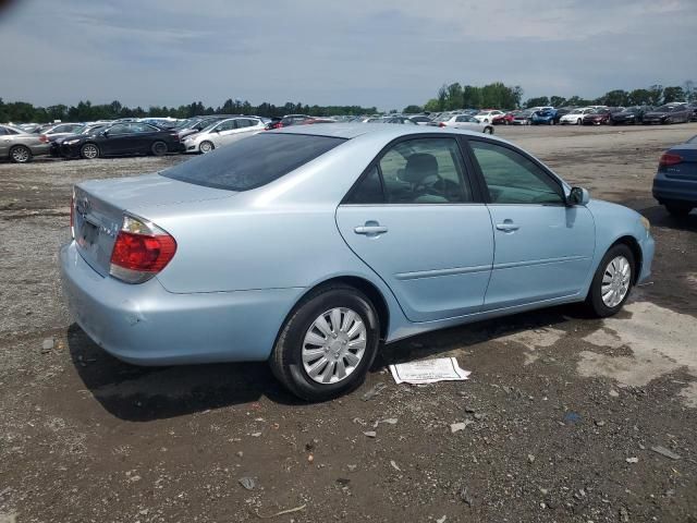 2005 Toyota Camry LE