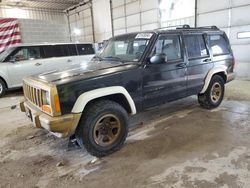Salvage cars for sale from Copart Columbia, MO: 1999 Jeep Cherokee Sport