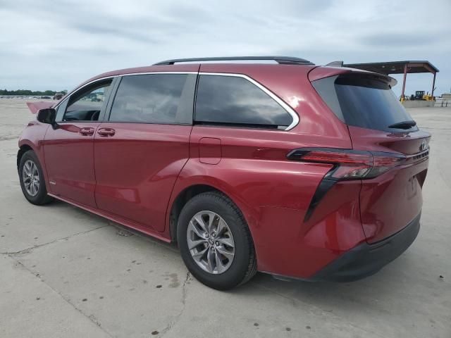 2021 Toyota Sienna LE