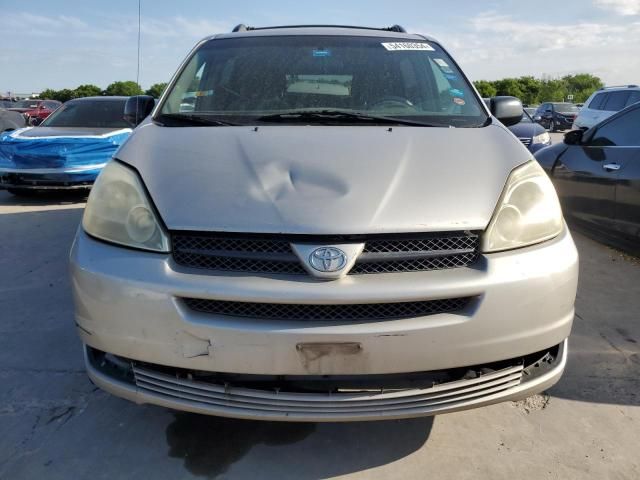 2005 Toyota Sienna CE