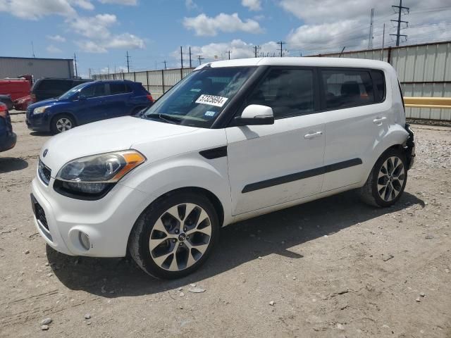 2013 KIA Soul +