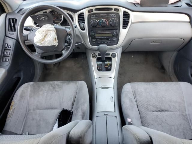 2004 Toyota Highlander Base