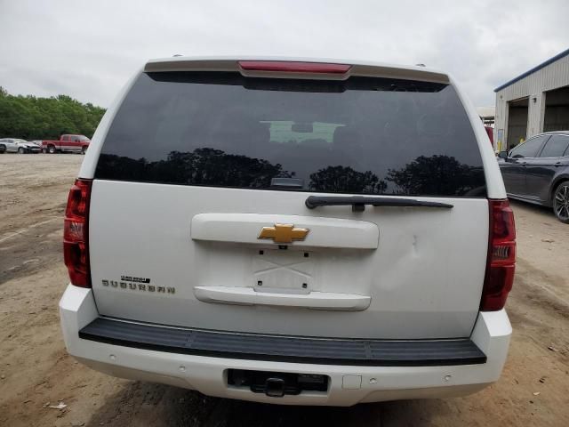 2014 Chevrolet Suburban C1500 LT