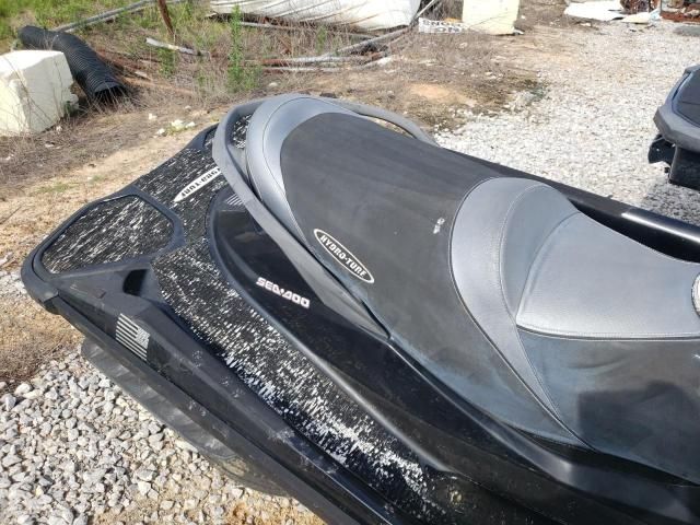 2016 Seadoo Boat