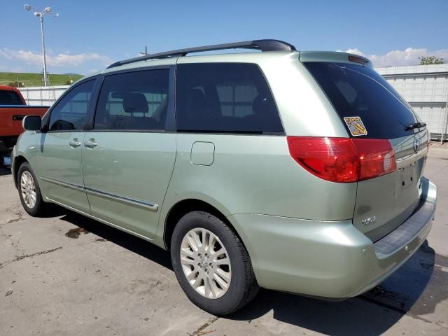 2008 Toyota Sienna XLE