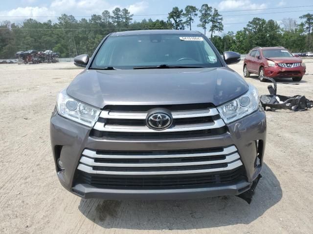 2019 Toyota Highlander LE