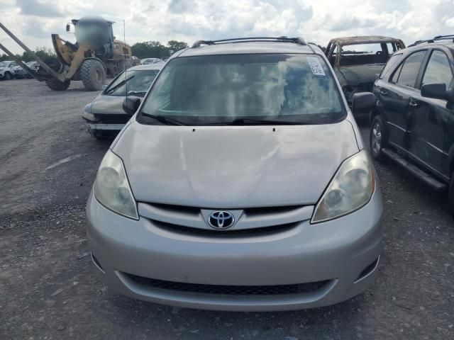 2009 Toyota Sienna CE