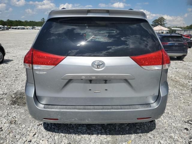 2011 Toyota Sienna LE