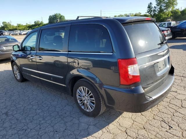 2014 Chrysler Town & Country Touring L