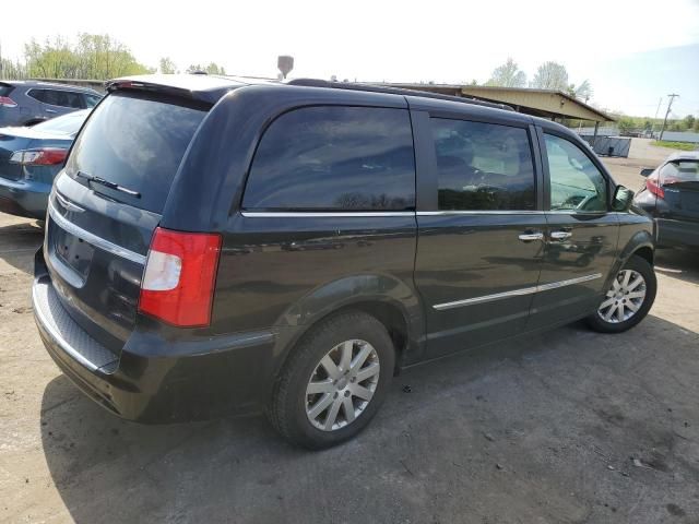 2015 Chrysler Town & Country Touring