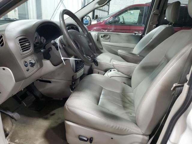 2005 Chrysler Town & Country Touring