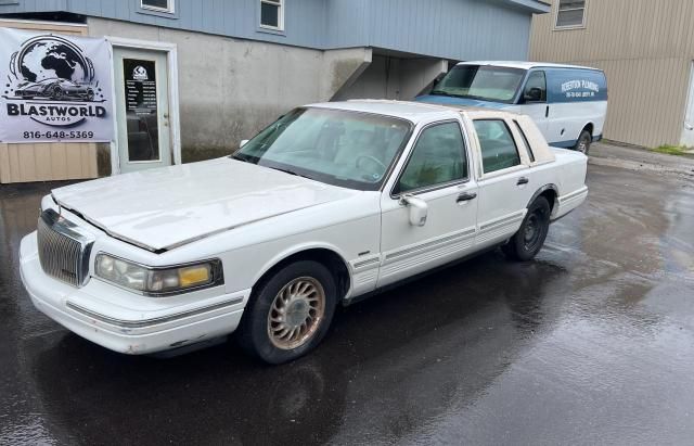 1996 Lincoln Town Car Signature