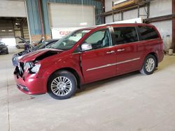 Vehiculos salvage en venta de Copart Eldridge, IA: 2013 Chrysler Town & Country Touring L
