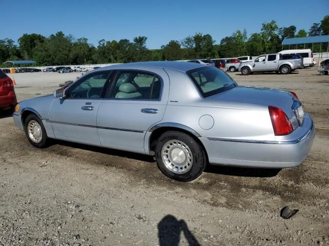 2000 Lincoln Town Car Executive