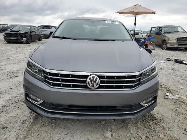 2018 Volkswagen Passat SE