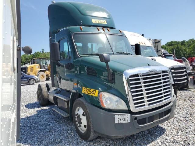 2018 Freightliner Cascadia 113