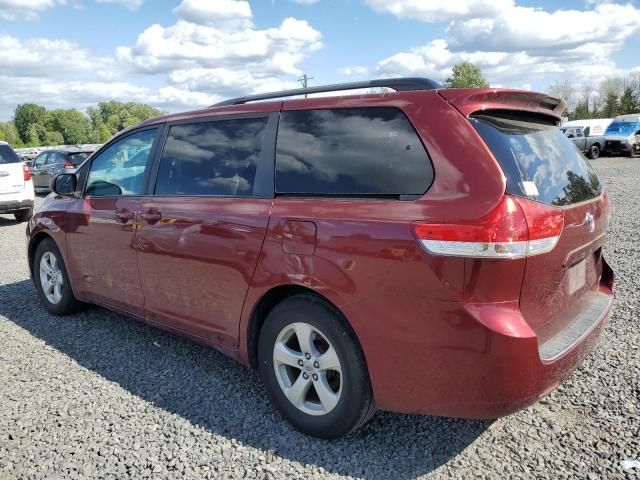 2012 Toyota Sienna LE