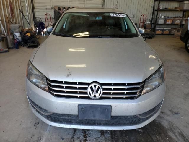 2015 Volkswagen Passat SE