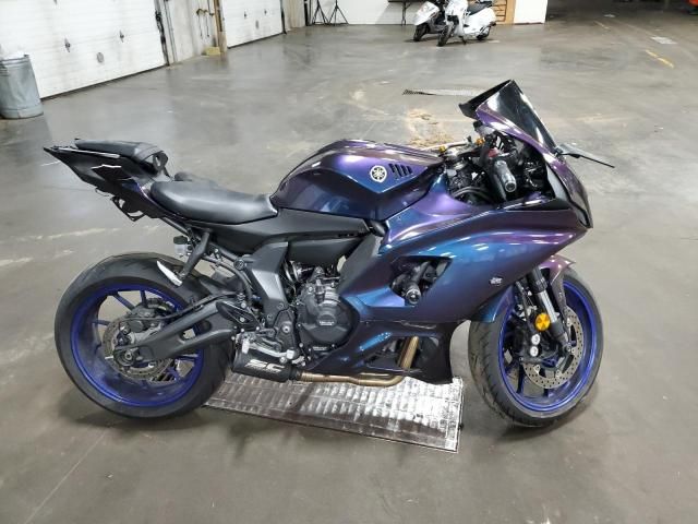 2022 Yamaha YZFR7