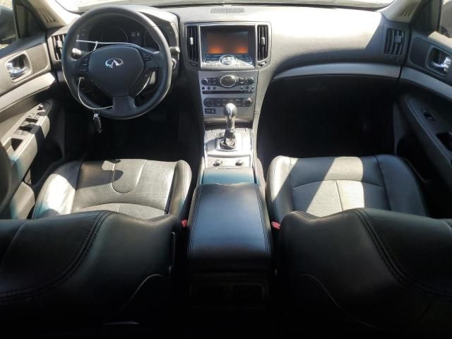 2015 Infiniti Q40