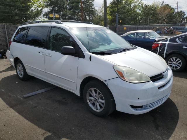 2004 Toyota Sienna CE