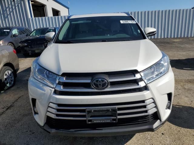 2019 Toyota Highlander SE