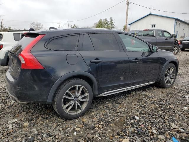 2016 Volvo V60 Cross Country Premier