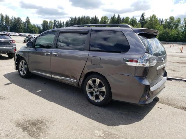 2013 Toyota Sienna Sport