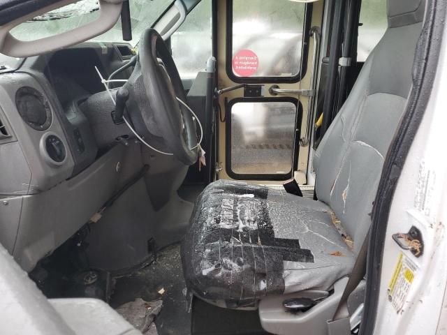 2011 Ford Econoline E350 Super Duty Van