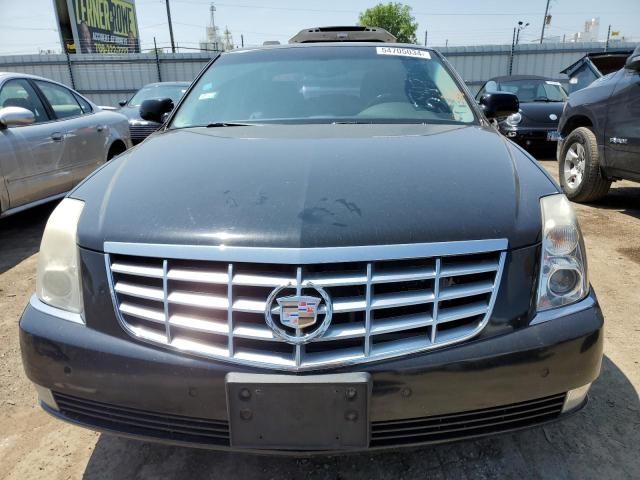 2011 Cadillac DTS Luxury Collection