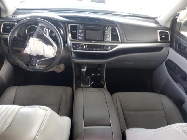 2015 Toyota Highlander LE