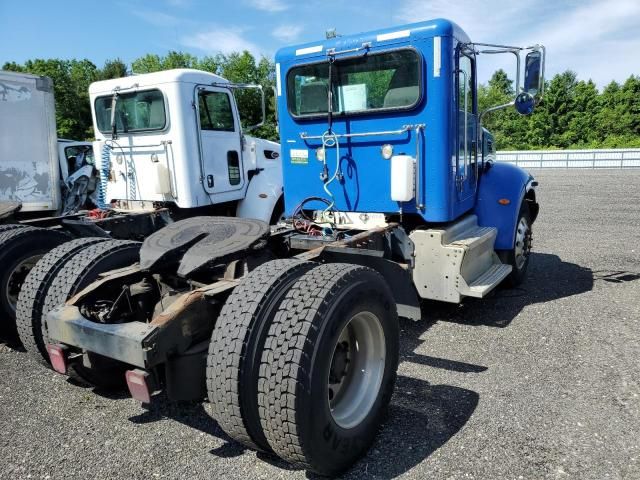 2013 Peterbilt 337