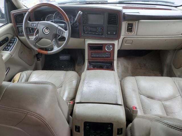 2005 Cadillac Escalade Luxury