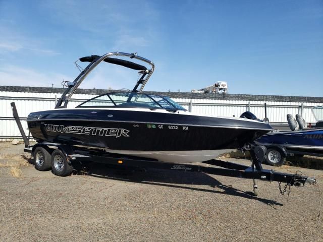 2012 Malibu Boat