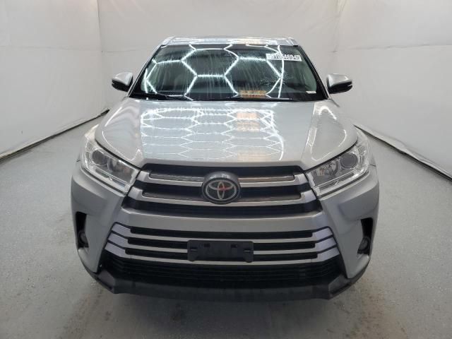 2018 Toyota Highlander SE