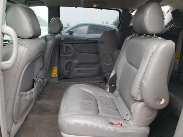 2005 Toyota Sienna XLE