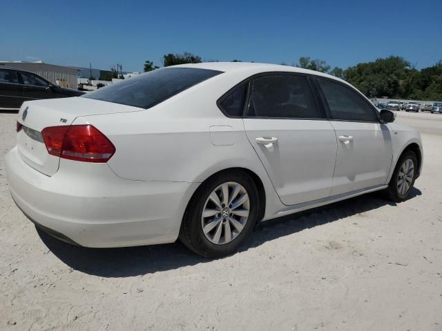 2014 Volkswagen Passat S